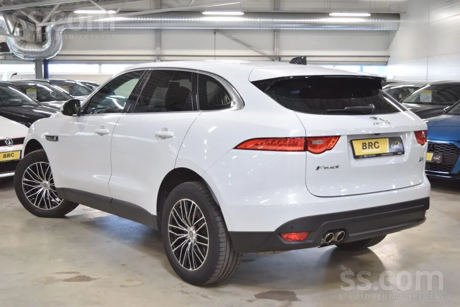 Jaguar F-Pace 2020 photo 2
