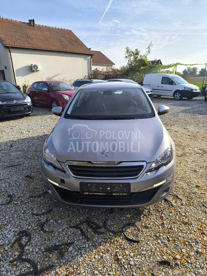 Peugeot 308 2015 photo 4