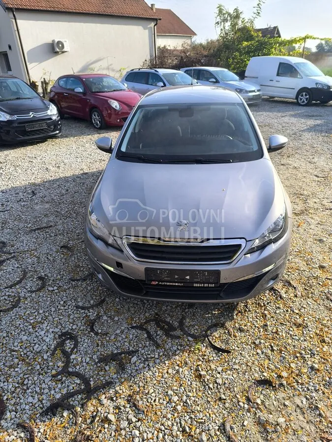 Peugeot 308 2015 photo 5