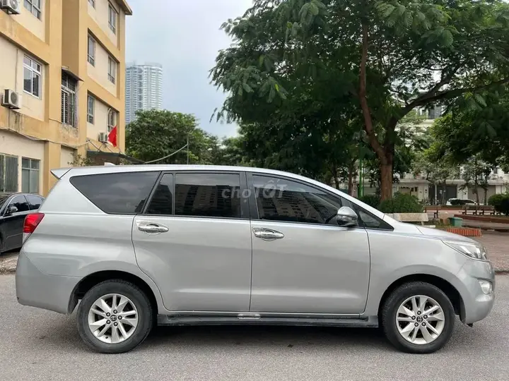 Toyota Innova 2018 photo 4