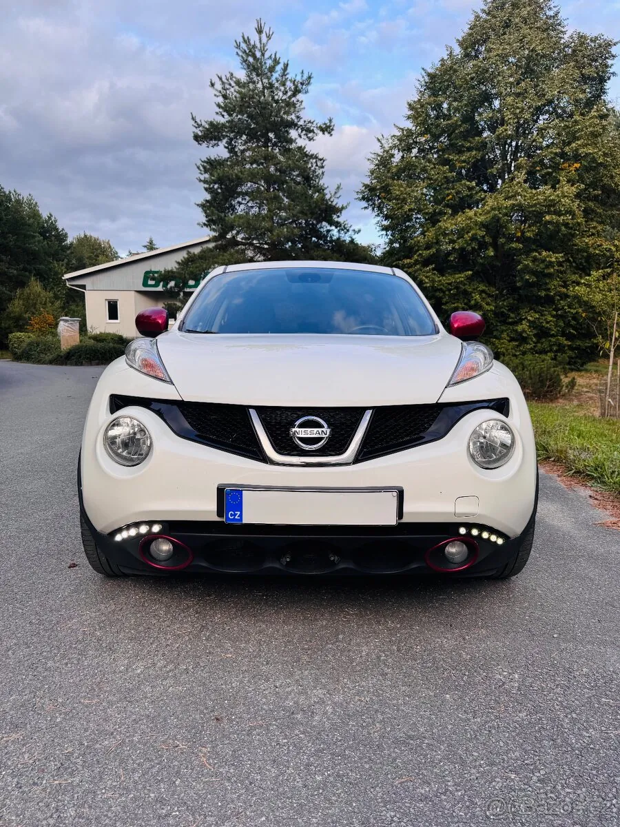 Nissan Juke 2013 photo 2