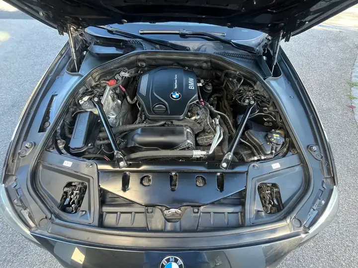 BMW 5 Series 2016 photo 3