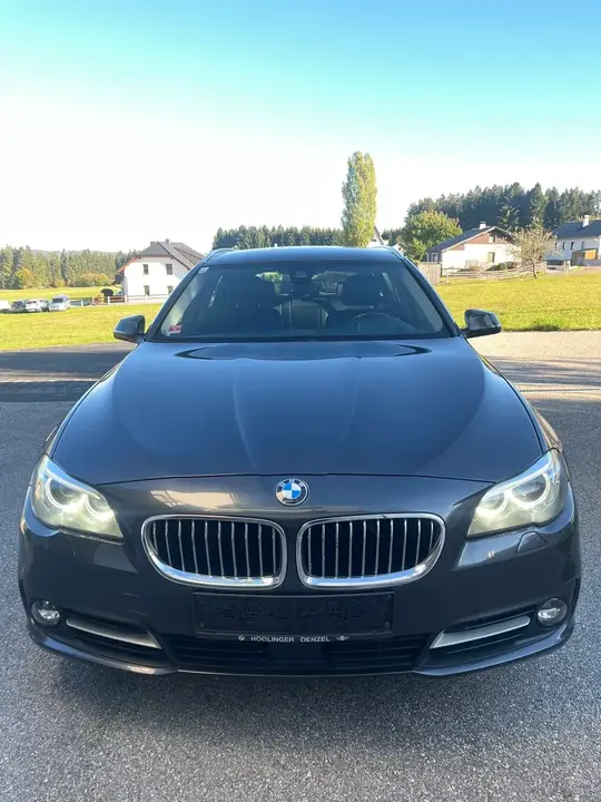 BMW 5 Series 2016 photo 2