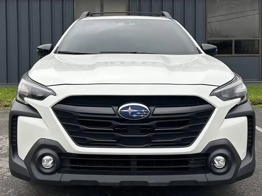 Subaru Outback 2023 photo 2