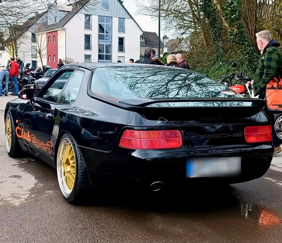 Porsche 968