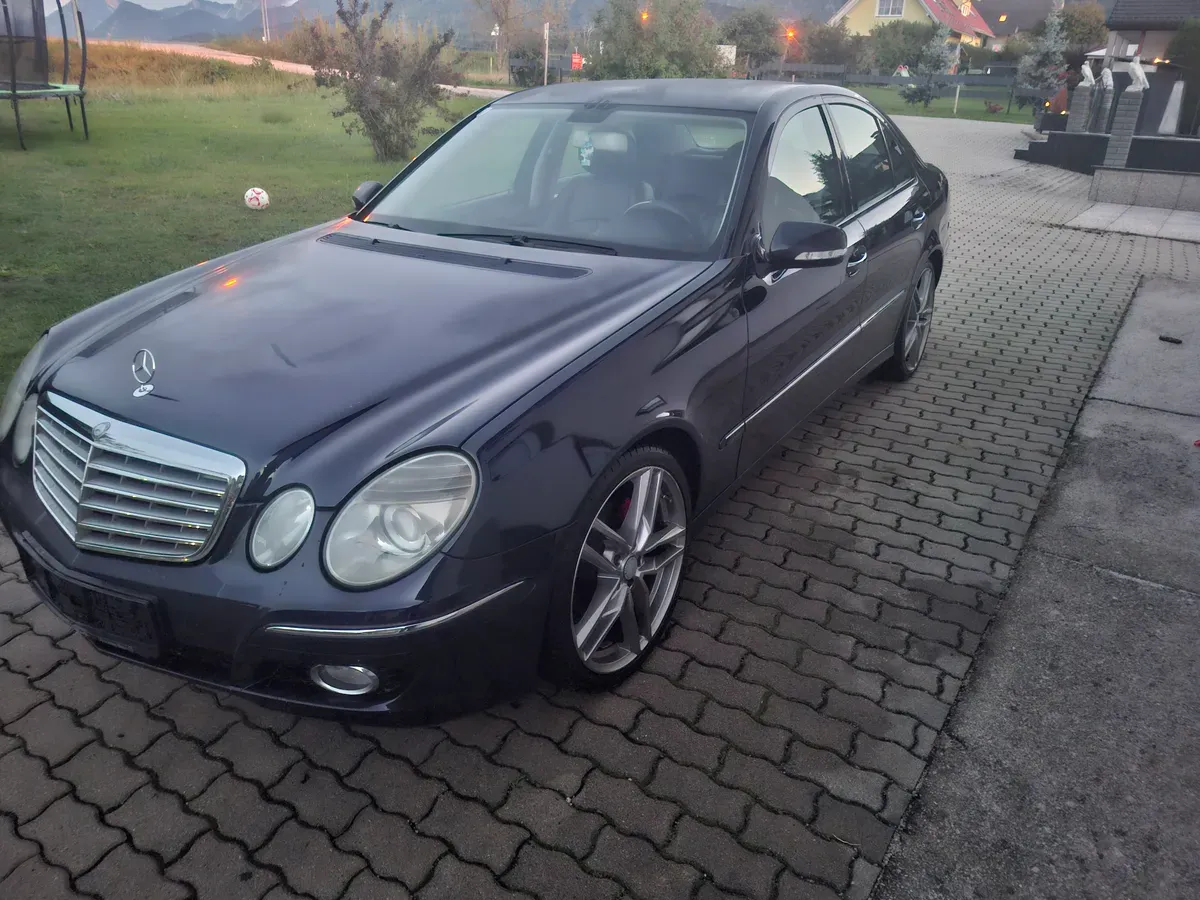 Mercedes-Benz E-Class 2007 photo 3