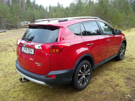 Toyota Rav4 2015 photo 3