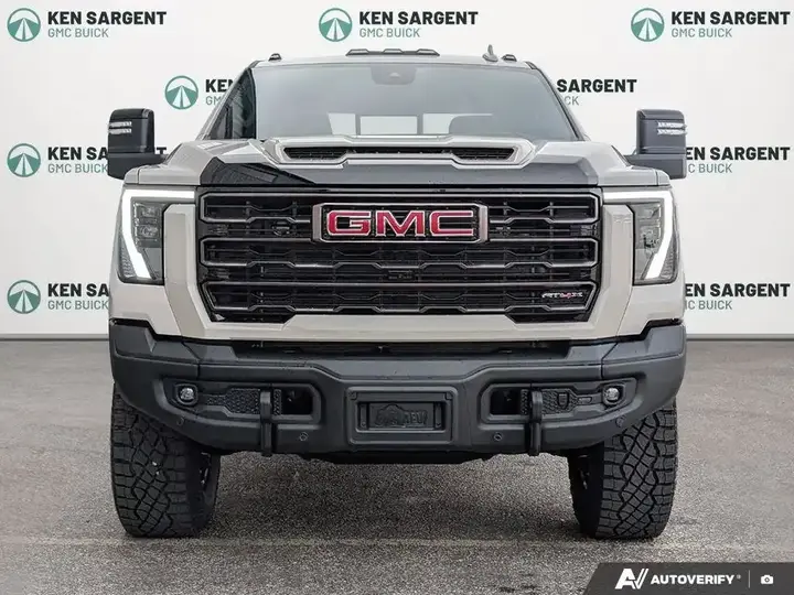 GMC Sierra 2500Hd 2026 photo 2