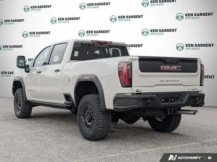 GMC Sierra 2500Hd 2026 photo 4
