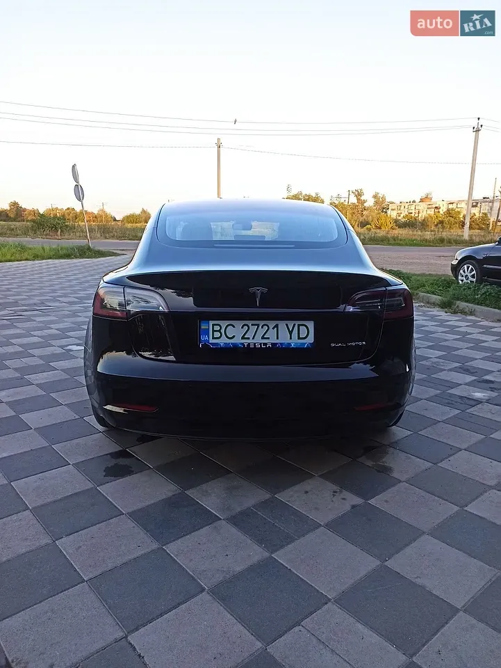 Tesla Model 3 2018 photo 5