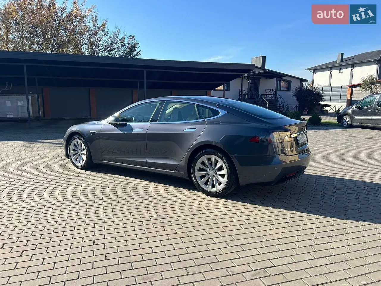 Tesla Model S 2018 photo 5