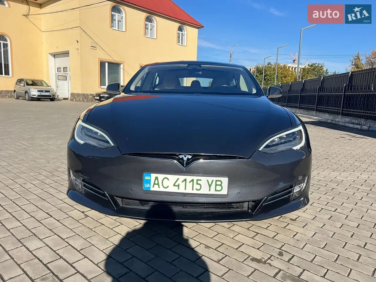 Tesla Model S 2018 photo 3