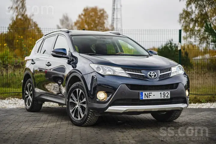 Toyota Rav4 2015 photo 3