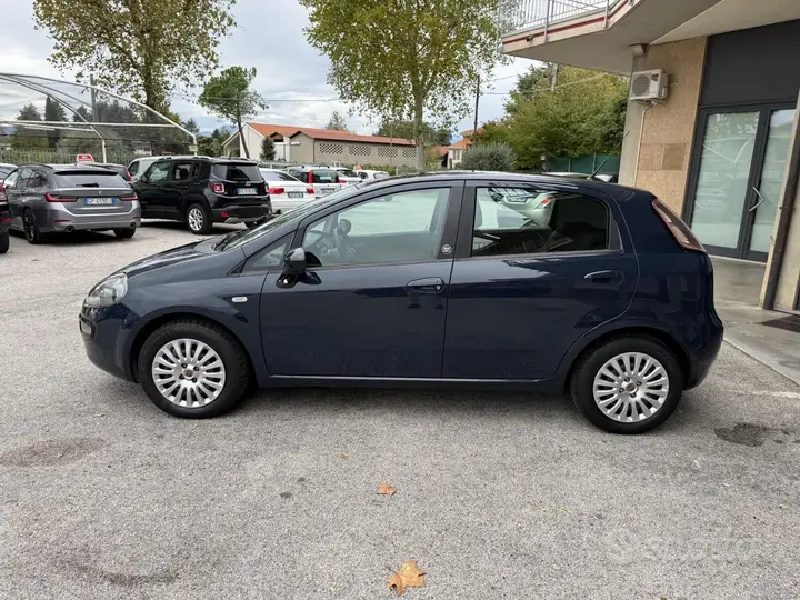 Fiat Punto Evo 2011 photo 3