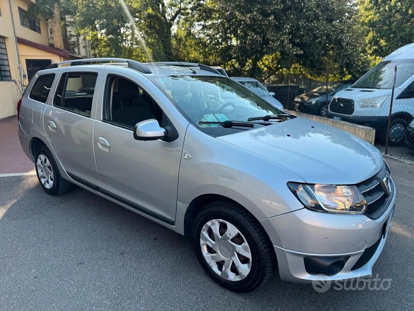 Dacia Logan 2014 photo 3