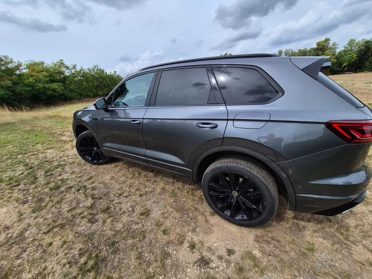 Volkswagen Touareg 2021 photo 3