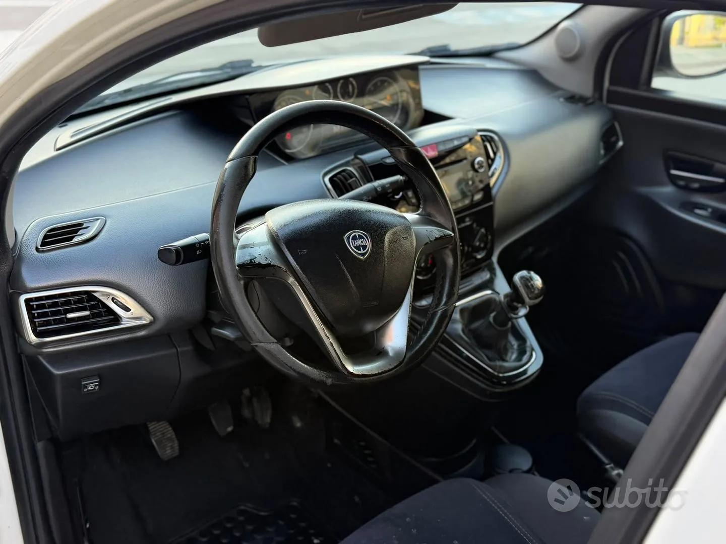 Lancia Ypsilon 2014 photo 4