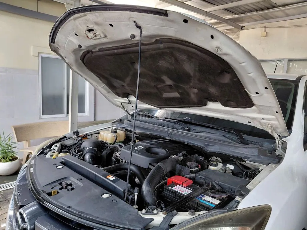 Mazda Bt-50 2018 photo 4