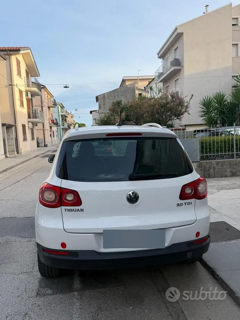 Volkswagen Tiguan 2008 photo 3