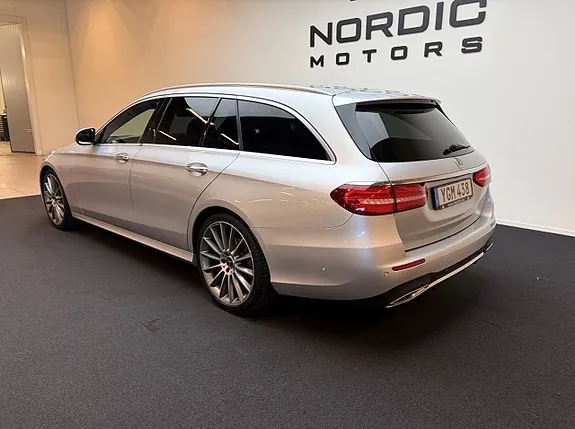 Mercedes-Benz E220 2017 photo 3