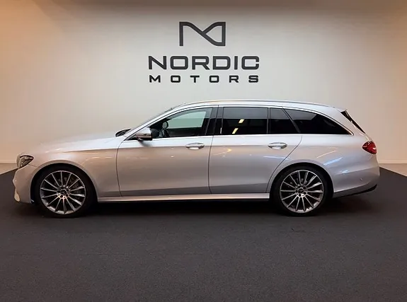 Mercedes-Benz E220