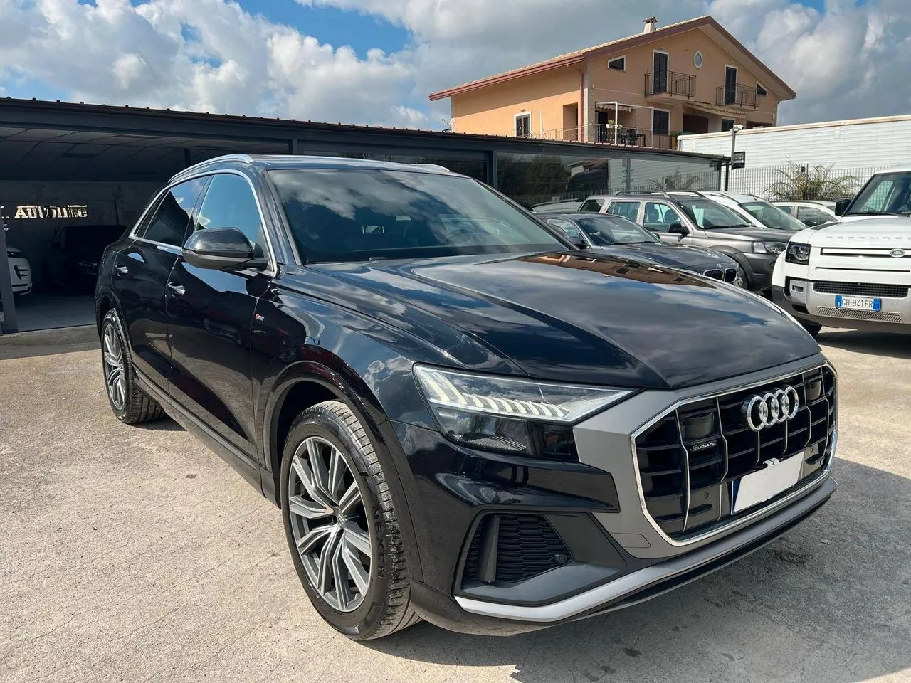 Audi Q8 2018 photo 2