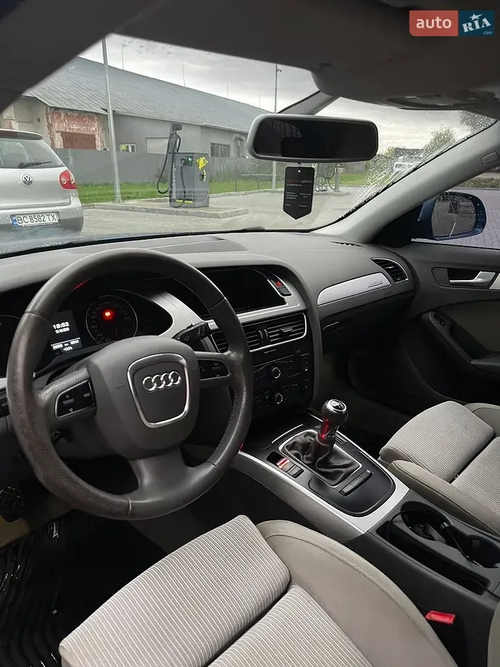 Audi A4 2008 photo 4