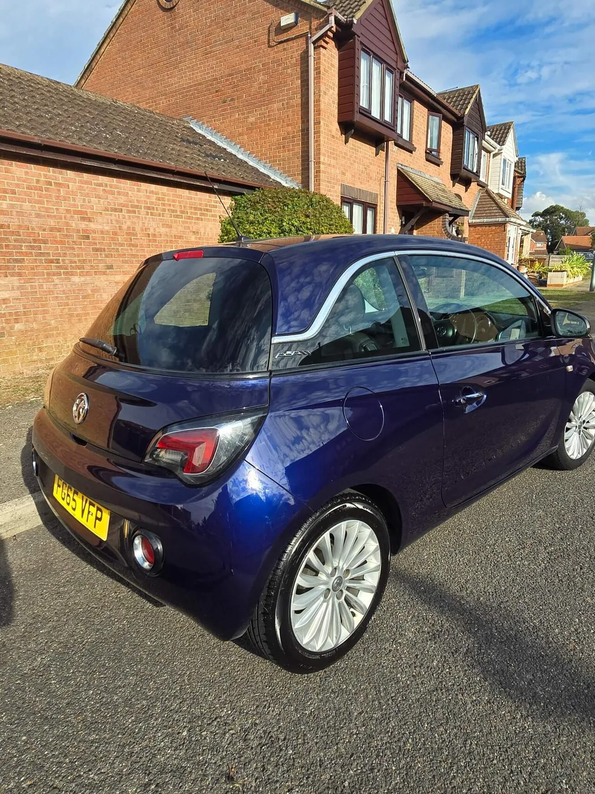 Vauxhall Adam 2015 photo 3