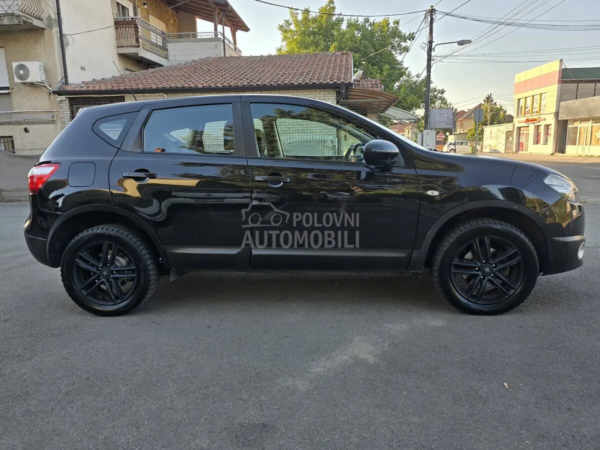 Nissan Qashqai 2010 photo 3
