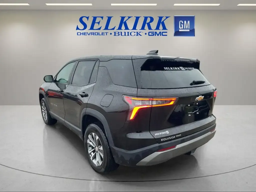 Chevrolet Equinox 2026 photo 4