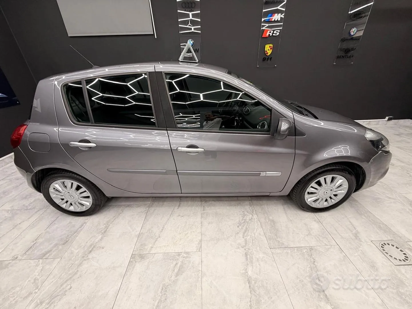 Renault Clio 2012 photo 3