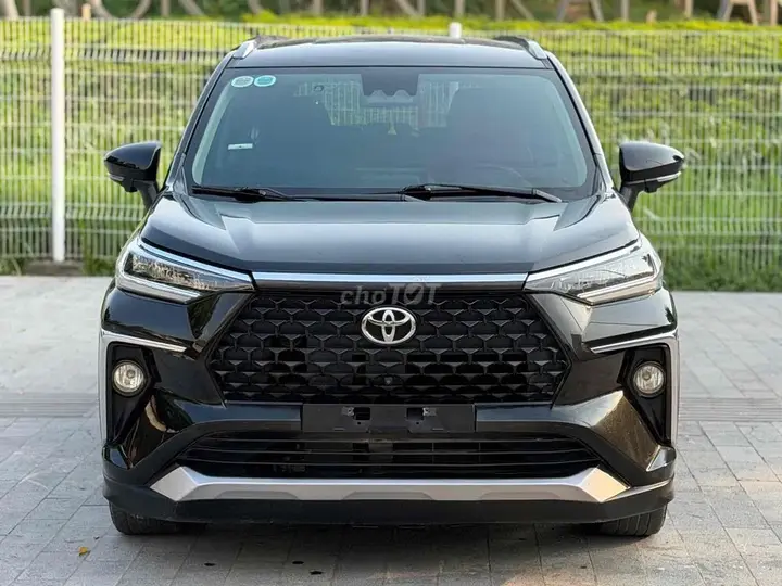 Toyota Veloz Cross