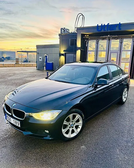 BMW 328I