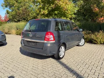 Opel Zafira 2013 photo 3