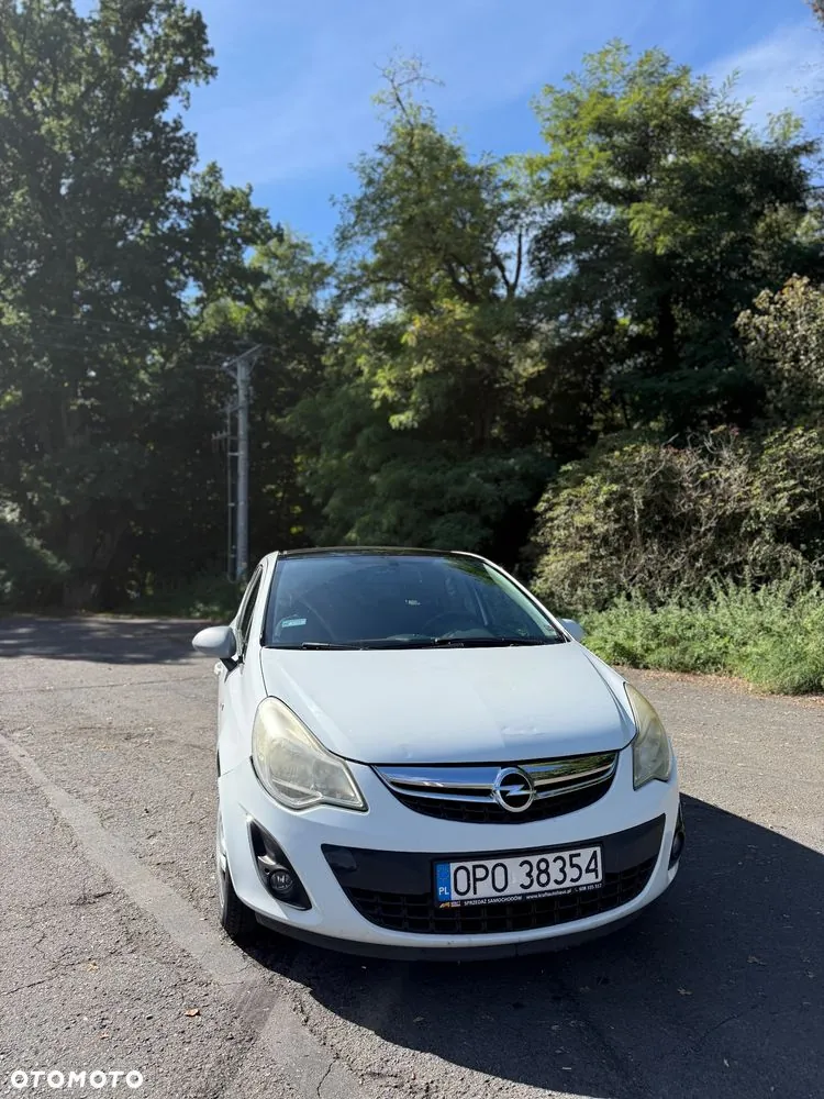 Opel Corsa D 2011 photo 2