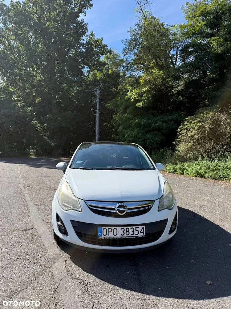 Opel Corsa D 2011 photo 3