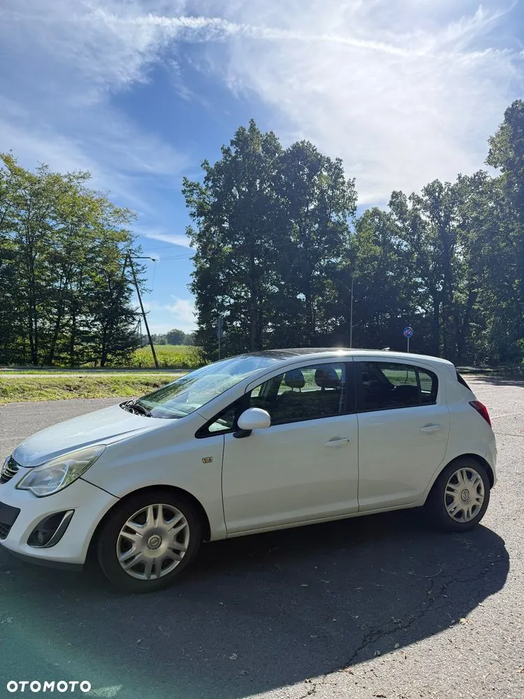 Opel Corsa D 2011 photo 5
