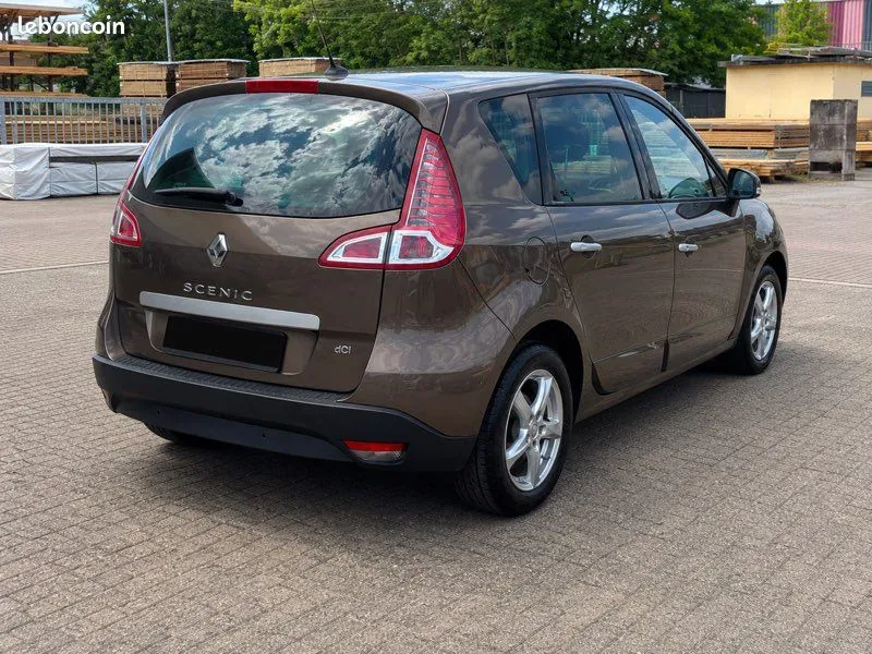 Renault Scenic 2010 photo 3