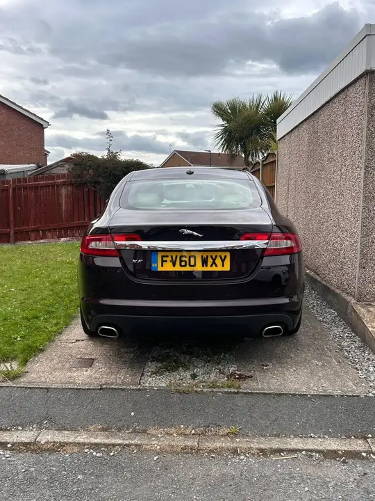 Jaguar Xf 2010 photo 2
