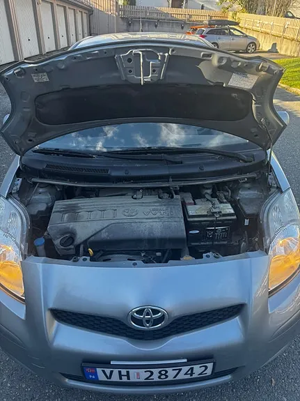 Toyota Yaris 2011 photo 4