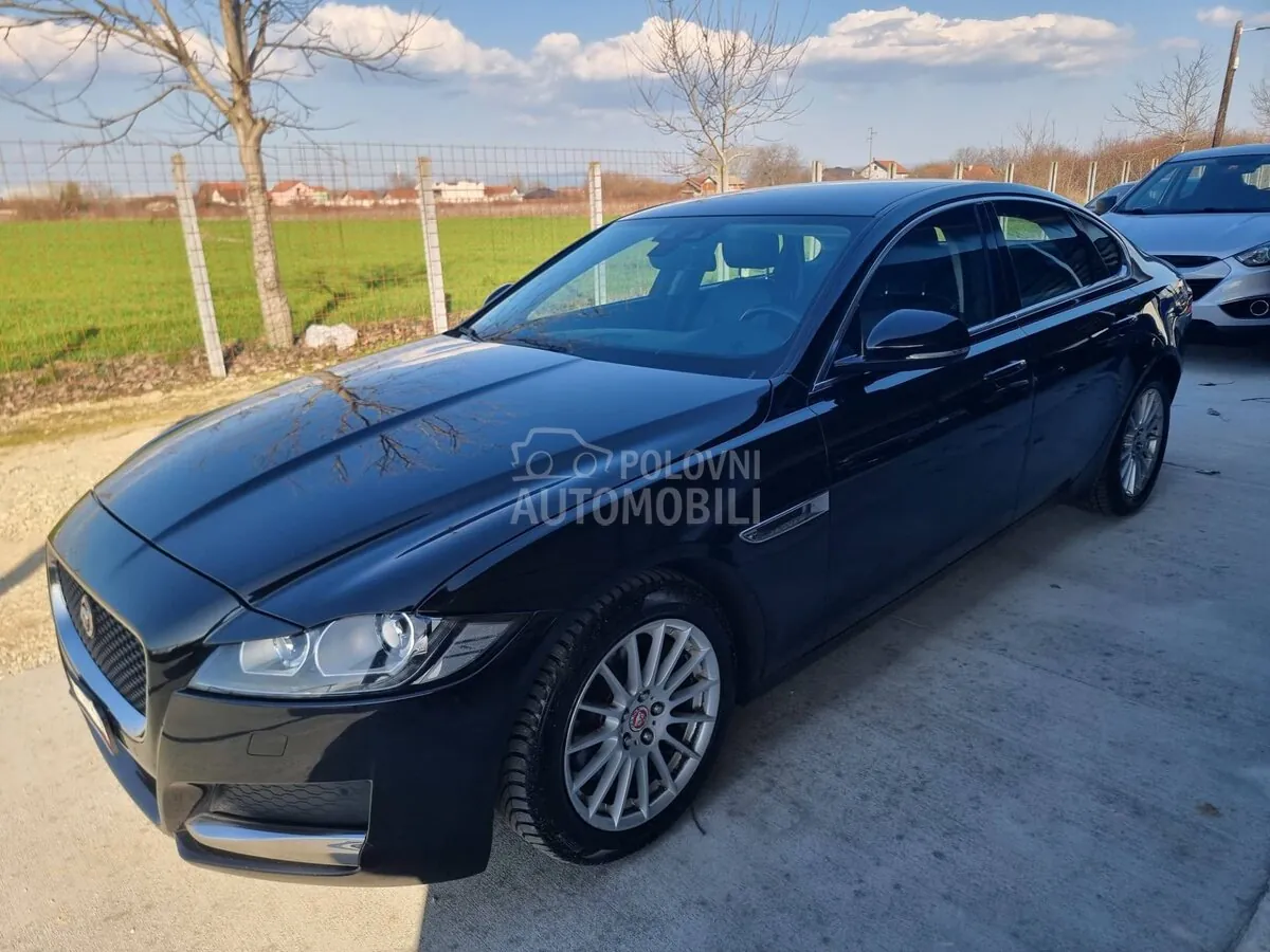 Jaguar Xf 2016 photo 2