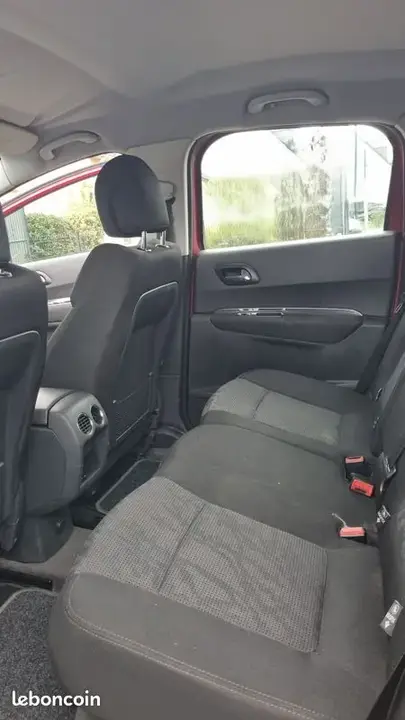 Peugeot 3008 2011 photo 3