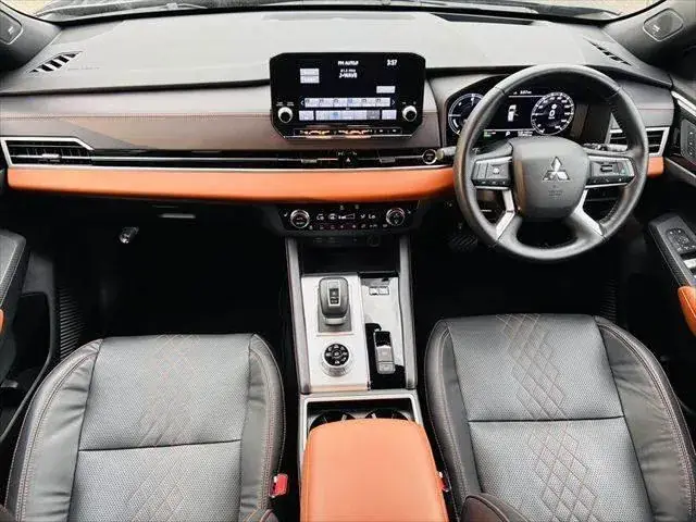 Mitsubishi Outlander 2022 photo 3