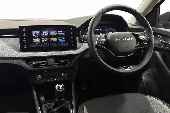 Skoda Scala 2026 photo 2