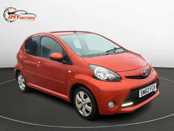 Toyota Aygo 2012 photo 2