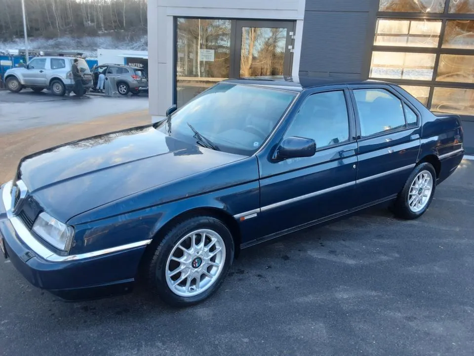 Alfa Romeo 164