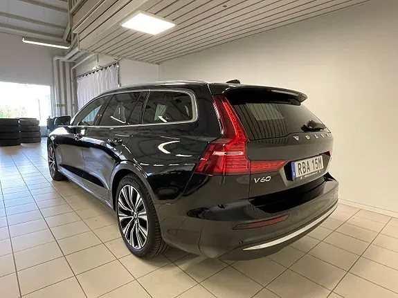 Volvo V60 2024 photo 3