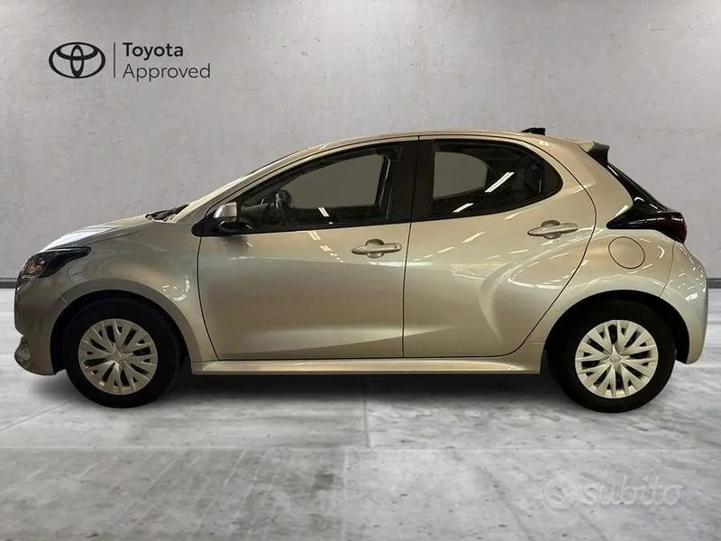 Toyota Yaris 2025 photo 3