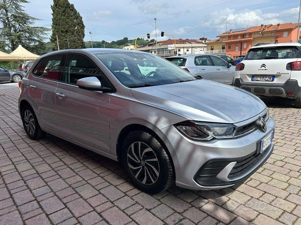 Volkswagen Polo 2024 photo 2