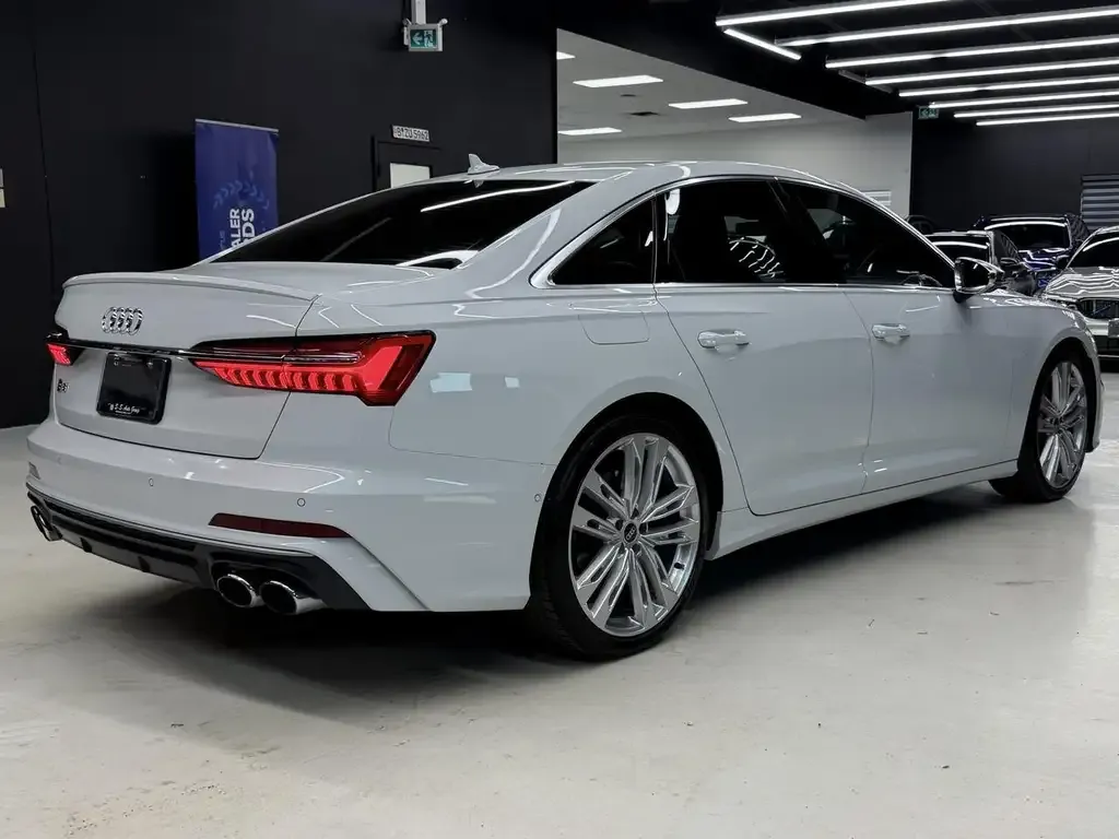 Audi S6 2022 photo 4